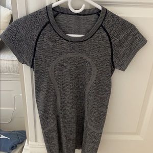 Lululemon Black & Gray Short Sleeve Shirt